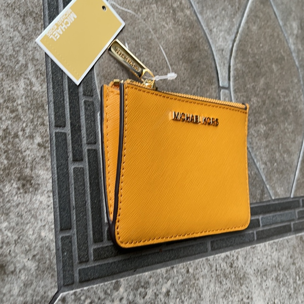 Michael Kors Jet Set Travel Marigold Small Top Zip Coinpouch with ID Key Holder - Picture 5 of 16